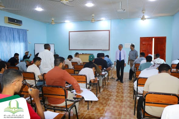 رئيس جامعة الريان يتابع سير العملية الامتحانية للفصل الدراسي الأول للعام الجامعي 2025-2026م